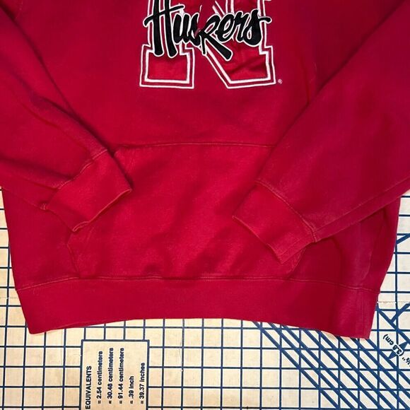 Nebraska Huskers Hoodie Size Medium Red Embroidered Logo Stadium Athletics - Picture 4 of 9
